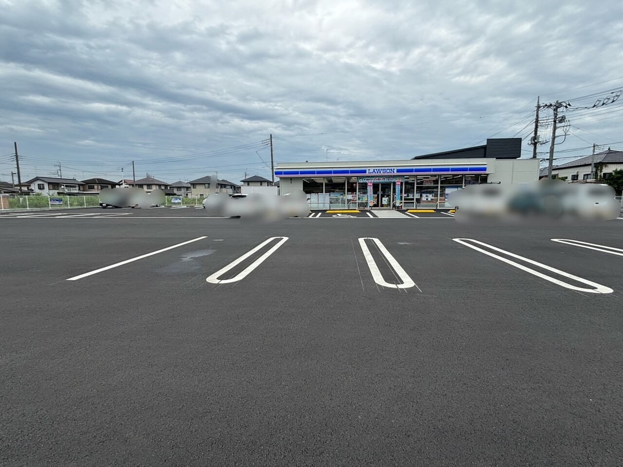 ローソン栃木柳橋町店駐車場の様子